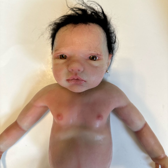 BABYCLON LUXURY SILICONE MICRO NEWBORN CHIP DRINKS/WETS REALISTIC BABY GIRL DOLL - Picture 4 of 16